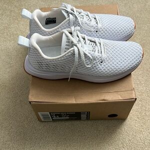 NOBULL Women’s Diamond Mesh Runner Sneaker